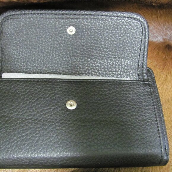 LONDON FOG COLLECTION LADIES   PEBBLED HIGH QUALITY VEGAN LEATHER NWT - Picture 4 of 10